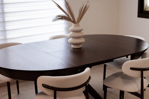 שולחנות לאירוח