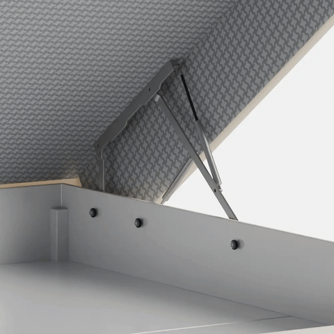 מיטה זוגית עם ארגז מצעים