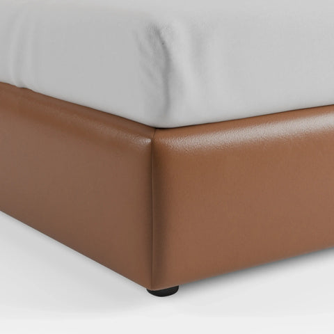 מיטה זוגית עם ארגז מצעים Sven PLUS בדמוי עור במראה מט