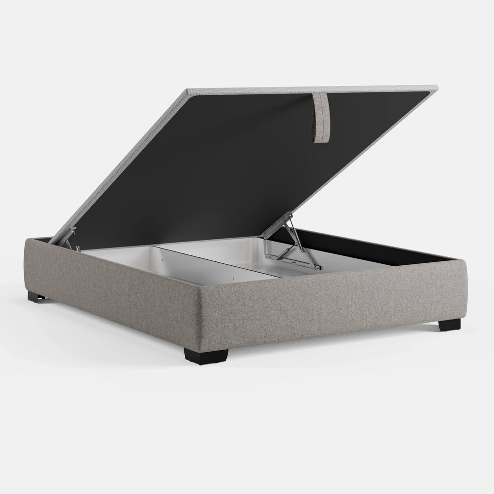 מיטה זוגית עם ארגז מצעים Odin PLUS בעיצוב נקי וקווי מתאר מדויקים