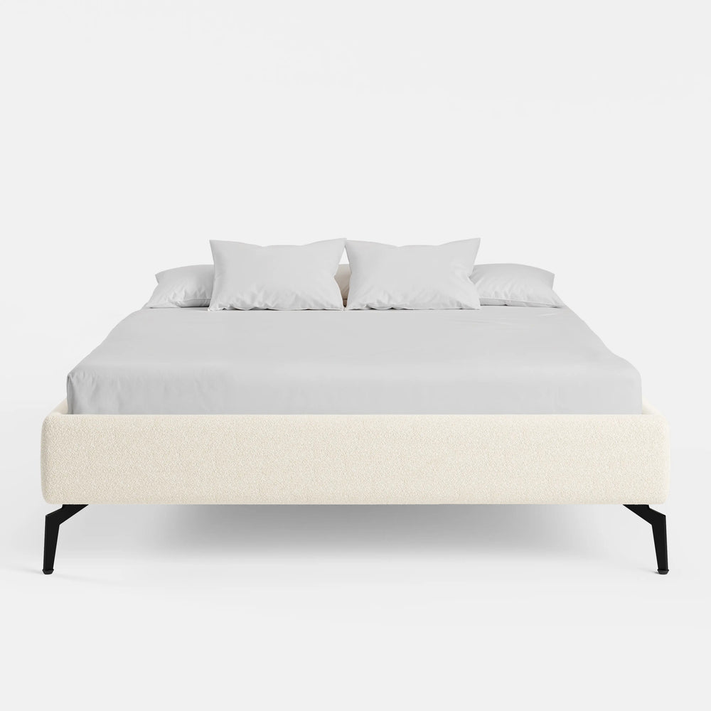 מיטה זוגית Nils בסיס מרופד בבוקלה ללא ראש מיטה