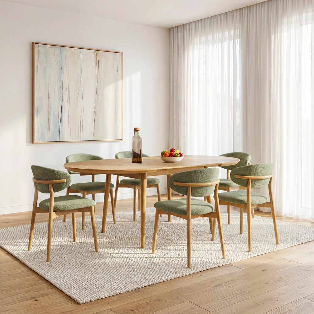 שולחן אוכל עגול נפתח מעץ אלון בעיצוב מודרני חמים