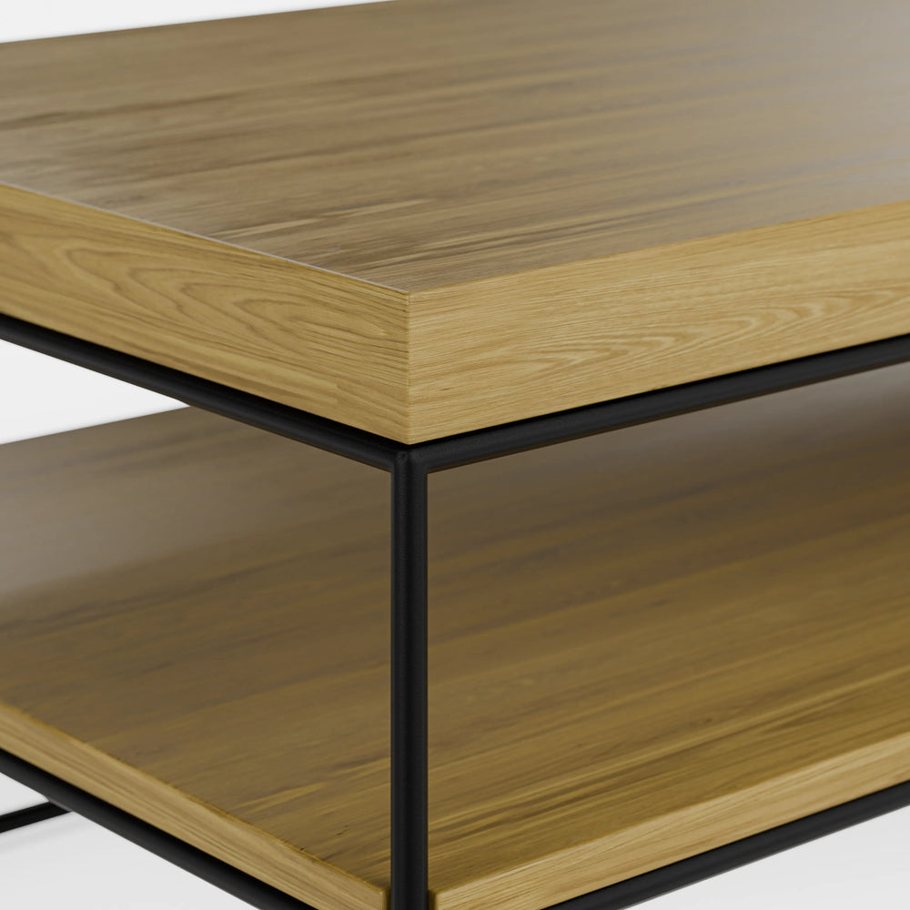 שולחן סלון מלבני בעיצוב מודרני תעשייתי עם מדף עץ ורגלי ברזל | אלון טבעי