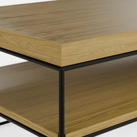 שולחן סלון מלבני בעיצוב מודרני תעשייתי עם מדף עץ ורגלי ברזל | אלון טבעי