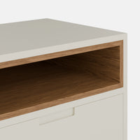 שידות לילה – שידת לילה Vela בסגנון סקנדינבי עם מגירה ומדף פתוח