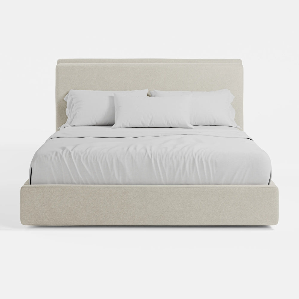 מיטה זוגית בעיצוב מודרני חמים עם ראש מיטה מרופד