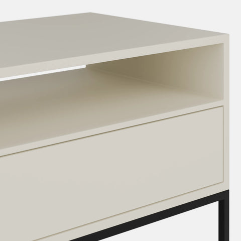 שידות לילה – שידת לילה Arq עם מגירה ותא פתוח על בסיס ברזל גאומטרי