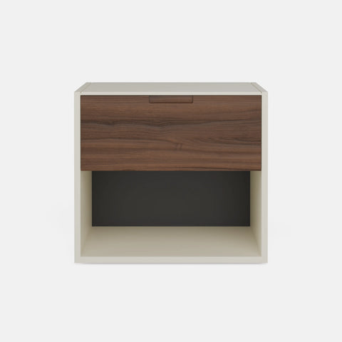 שידות לילה – שידת לילה Luno בגוון בהיר עם מגירה בגימור אגוז ותא תחתון פתוח