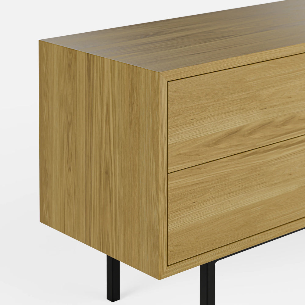 מזנון לסלון בעיצוב סקנדינבי מודרני עם פורניר ורגלי מתכת – Venn Sideboard