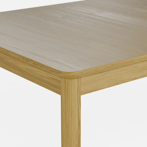 שולחן אוכל נפתח מעץ אלון בעיצוב נורדי נקי