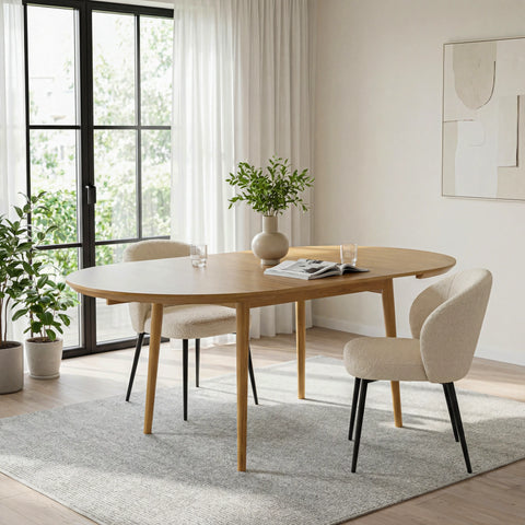 שולחן אוכל עגול נפתח מעץ אלון בעיצוב מודרני חמים