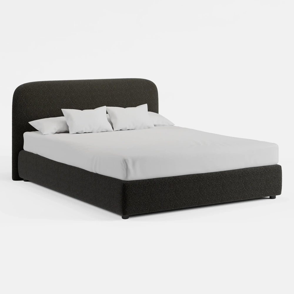 מיטה זוגית LIV מרופדת בבוקלה עם ראש מיטה מעוגל | אפור שחור