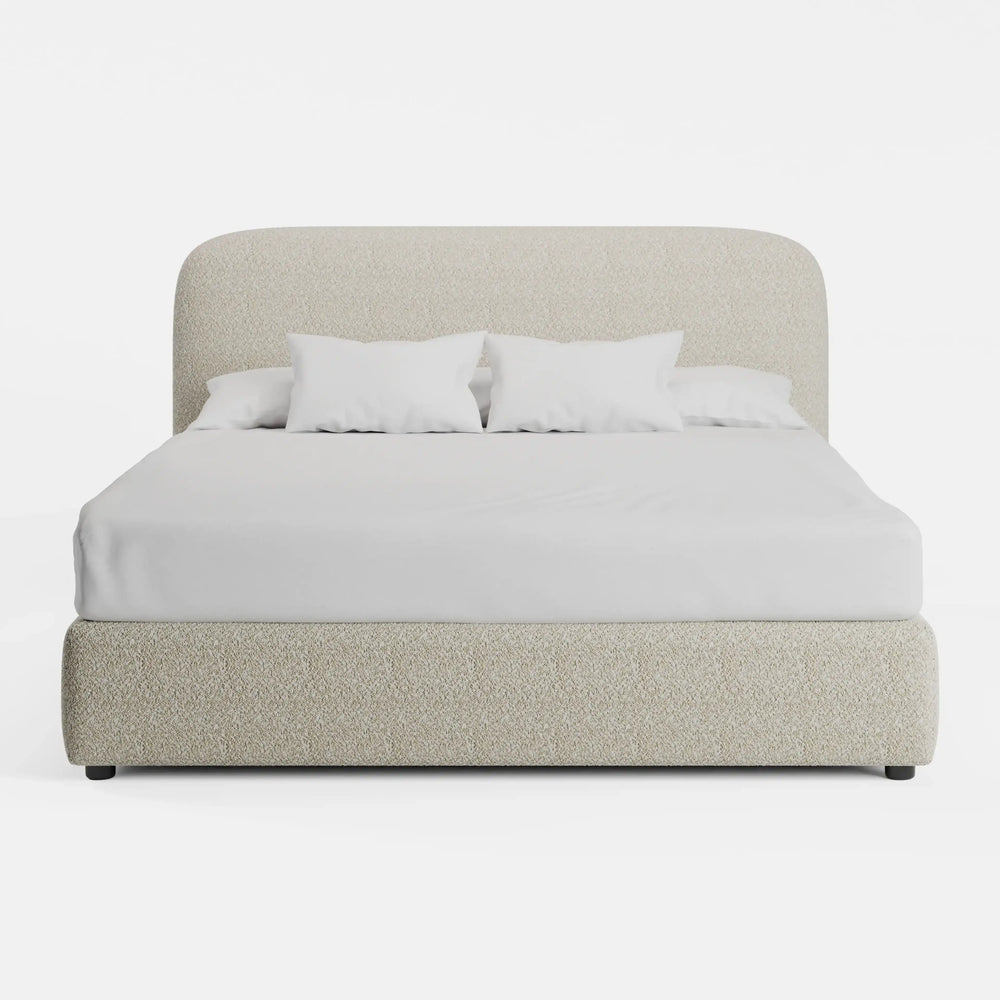 מיטה זוגית LIV מרופדת בבוקלה עם ראש מיטה מעוגל