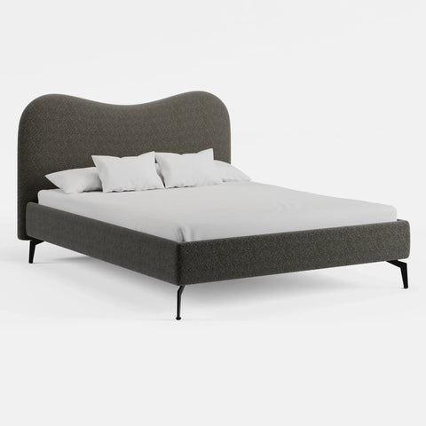 מיטה זוגית Freya בבוקלה עם גב גלי ורגלי מתכת | אפור גרפיט