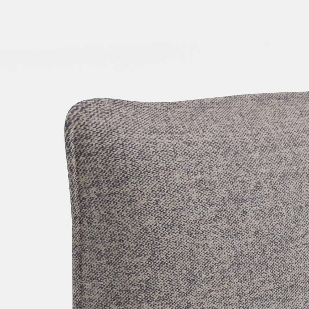 מיטה זוגית Tiril עם גב דו־כריתי וריפוד אריג נקי