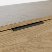 קונסולת כניסה Parizia עם מגירות ומדף תחתון, גוף בגימור פורניר ורגלי מתכת דקות בעיצוב מודרני־תעשייתי | פוני סטייל