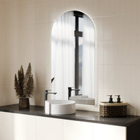 מראה לאמבטיה קשתית עם תאורת לד חכמה וכפתור טאץ’ – Boge