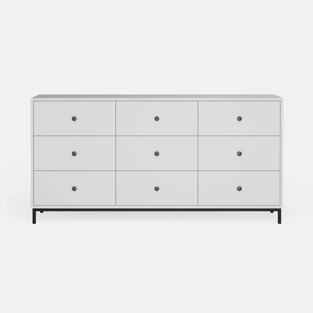 שידה סקנדינבית מודרנית Hagen עם 9 מגירות אחסון ורגלי מתכת דקות בגימור מינימליסטי | פוני סטייל