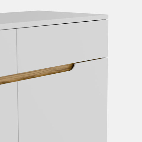 מזנון עץ לסלון Lyng בעיצוב סקנדינבי מודרני עם ידיות אינטגרליות