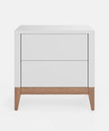 שידת לילה מודרנית Asenso עם מגירות פתיחה בלחיצה ורגלי עץ טבעי בעיצוב סקנדינבי נקי | פוני סטייל