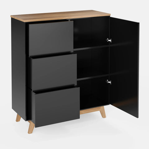 שידה סקנדינבית Skadi עם מגירות ודלת בצבע שחור, רגלי עץ טבעי ופלטת פורניר בגוון אלון | פוני סטייל