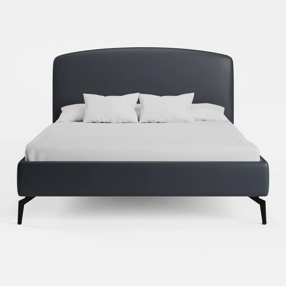 מיטה זוגית Ingrid בדמוי עור עם גב מעוגל ורגלי מתכת | שחור אלגנט