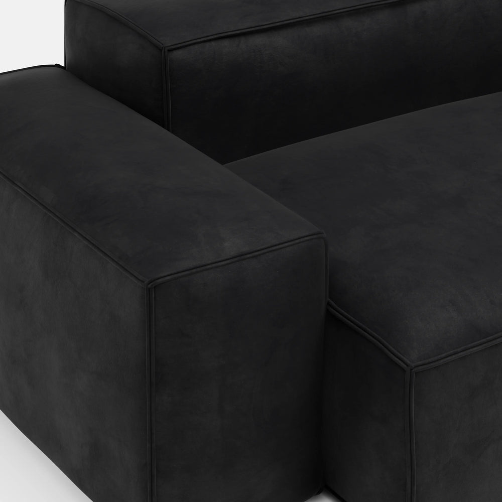 ספת רביצה מודרנית בעיצוב מינימליסטי נועז