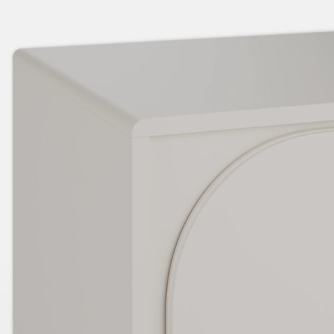 מזנון טלוויזיה מודרני Arc בגוון בהיר עם דלתות מעוגלות ורגליים דקות