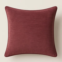 זוג כריות נוי בגוון יין עמוק מקטיפה