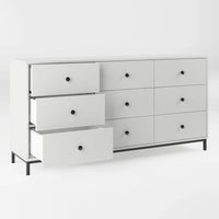 שידה סקנדינבית מודרנית Hagen עם 9 מגירות אחסון ורגלי מתכת דקות בגימור מינימליסטי | פוני סטייל