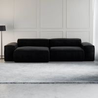 ספת רביצה מודרנית בעיצוב מינימליסטי נועז