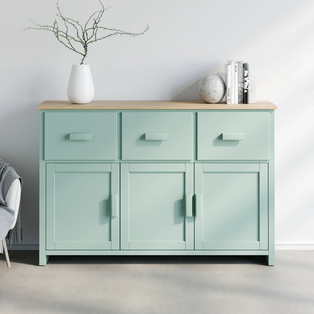 שידה כפרית Vilda בגימור אפוקסי ירקרק, פלטת עץ תעשייתי מחופה פורניר ורגלי עץ אלון טבעי | פוני סטייל