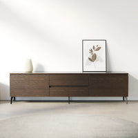 מזנון טלוויזיה מודרני Tavik בגימור פורניר טבעי עם מגירות, דלתות ורגלי ברזל דקות