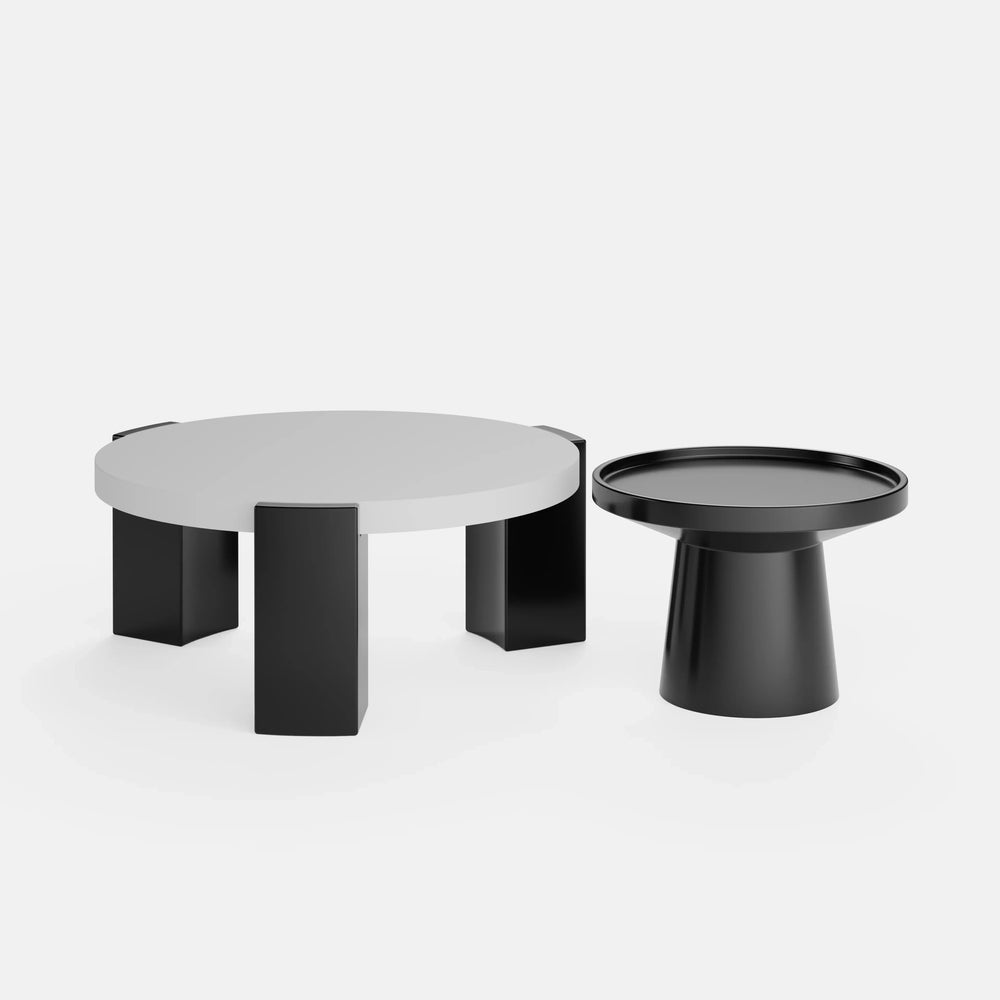 סט שולחנות סלון Sten – שולחן עגול על רגליים מרובעות ושולחן קטן עם בסיס גלילי בעיצוב מודרני־פיסולי