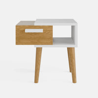 שידת לילה מיד סנצ'רי Nost עם מגירה, תא פתוח ורגלי עץ מחודדות בעיצוב סקנדינבי נקי | פוני סטייל