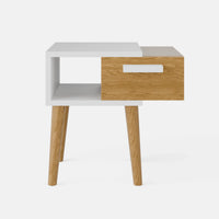 שידת לילה מיד סנצ'רי Nost עם מגירה, תא פתוח ורגלי עץ מחודדות בעיצוב סקנדינבי נקי | פוני סטייל