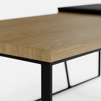 שולחן סלון בעיצוב מודרני Primist עם משטחים מדורגים בגימור פורניר ואפוקסי ומסגרת ברזל דקה